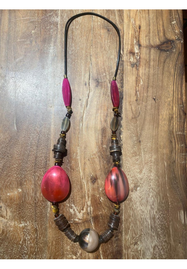 Collar asta fucsia